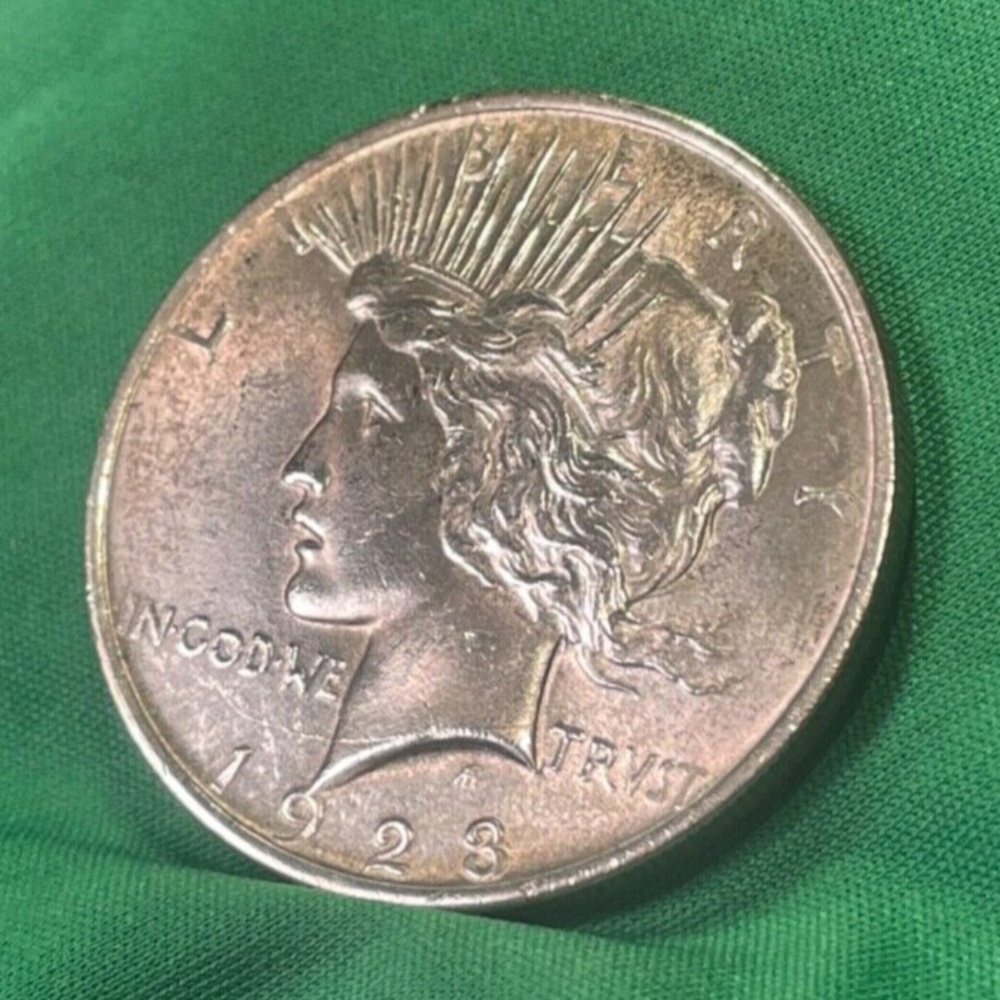 1923 Peace Dollar BU Choice Uncirculated Silver $1 Coin #205157249935 - Picture 4 of 8